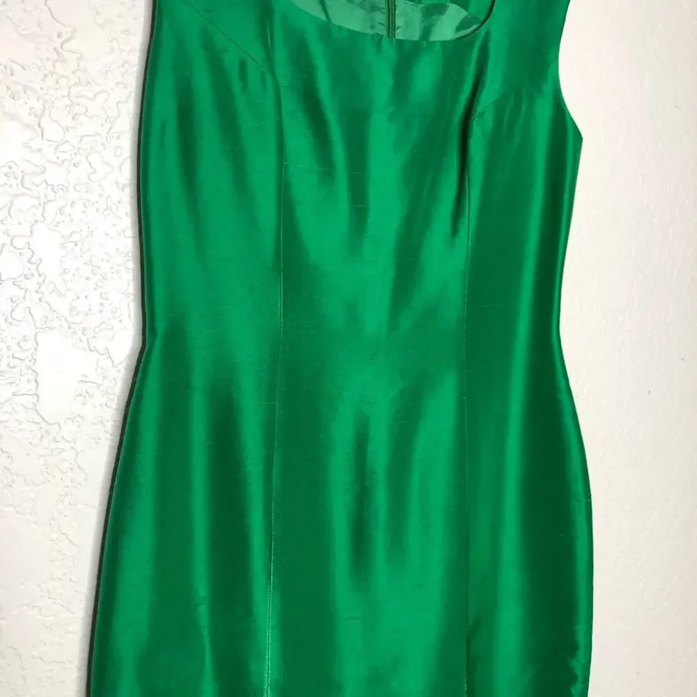 Hugo Buscati Collection green silk cap sleeve sheath dress size 4 holiday party